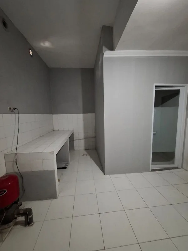 Dijual atau Disewakan Ruko 3 Lantai Cokro Square Tegalrejo foto 3