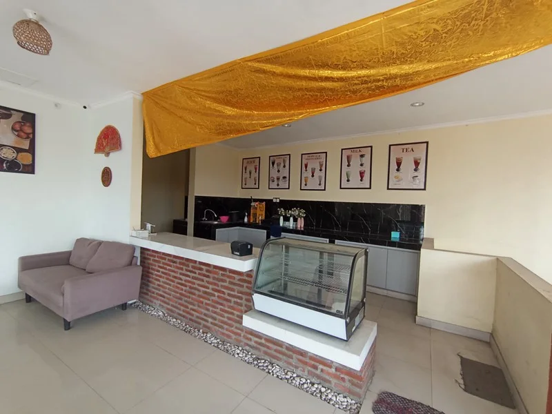Dijual Ruang Usaha 3 Lantai Dekat Janti, Yogyakarta foto 3