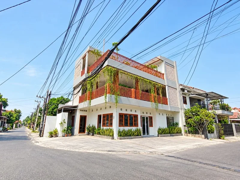 Dijual Ruang Usaha 3 Lantai Dekat Janti, Yogyakarta foto 2