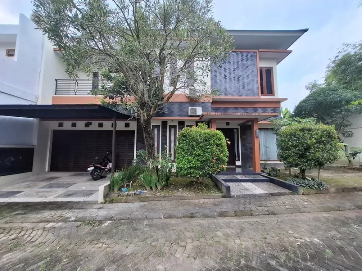 Dijual Rumah 2 Lantai Full Furnished Fasco Mansion Sariharjo Ngaglik