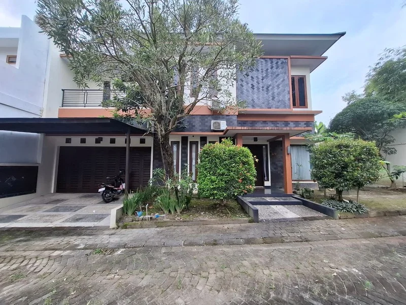 Dijual Rumah 2 Lantai Full Furnished Fasco Mansion Sariharjo Ngaglik