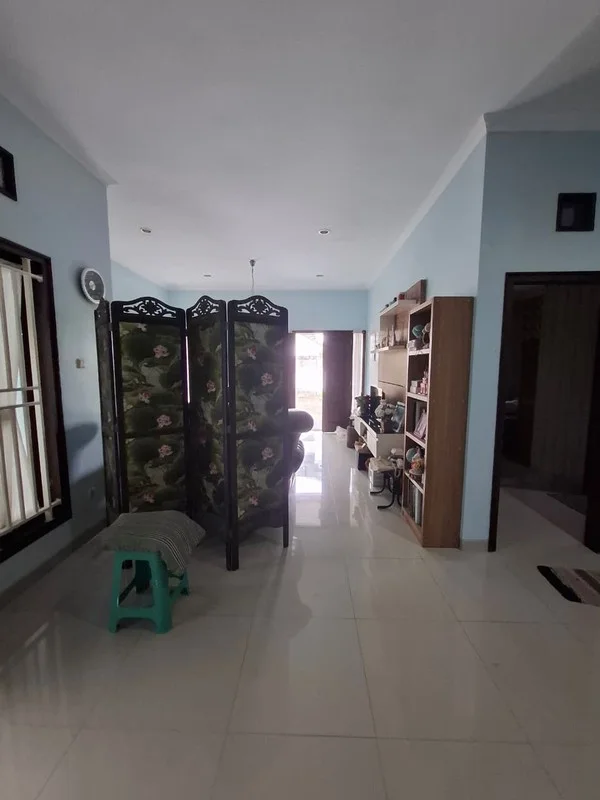 Dijual Rumah 2 Lantai Full Furnished Fasco Mansion Sariharjo Ngaglik foto 2