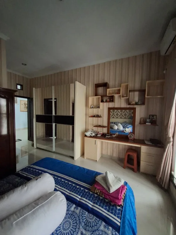 Dijual Rumah 2 Lantai Full Furnished Fasco Mansion Sariharjo Ngaglik foto 5