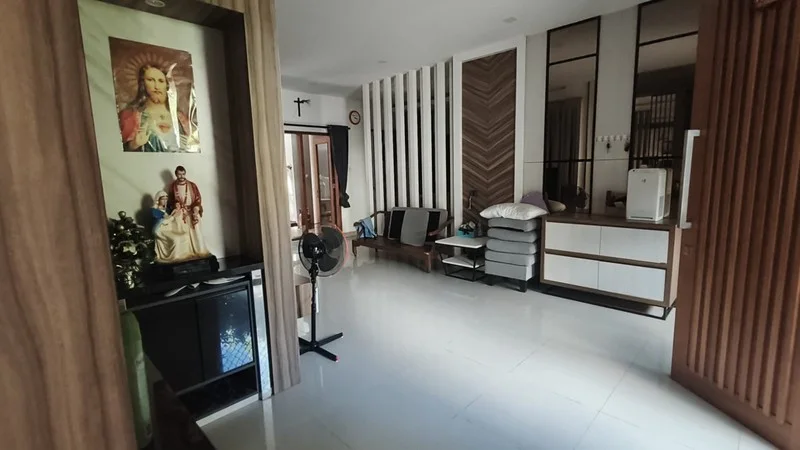 Dijual Rumah 2 Lantai Luas di Jalan Kabupaten, Sleman foto 2