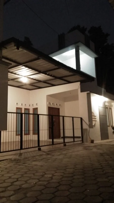 Dijual Rumah 2 Lantai Sinduadi Mlati Sleman Dekat Kampus foto 2