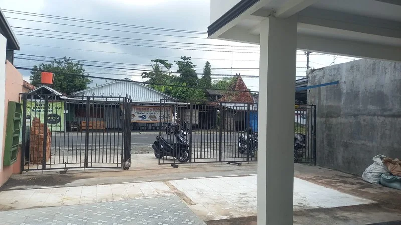 Dijual Rumah Pinggir Jalan Imogiri Barat Sewon Bantul foto 3