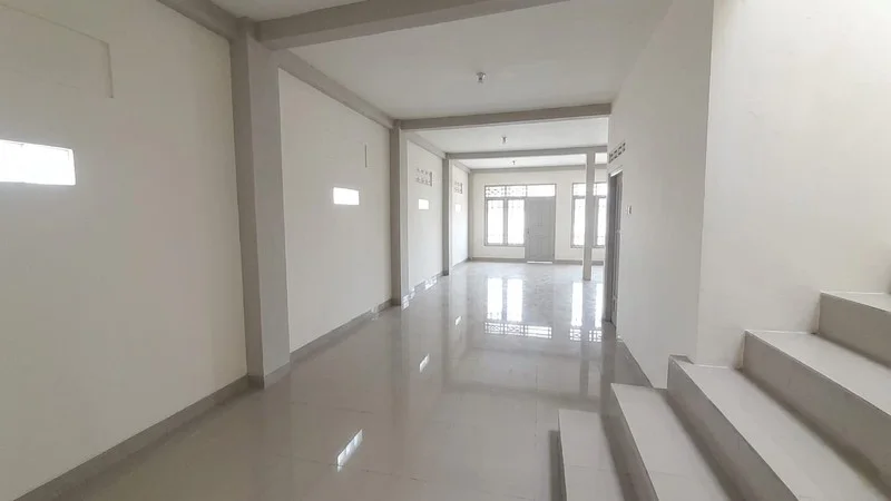 Disewakan Ruko 3 Lantai Jalan Magelang Sleman foto 3