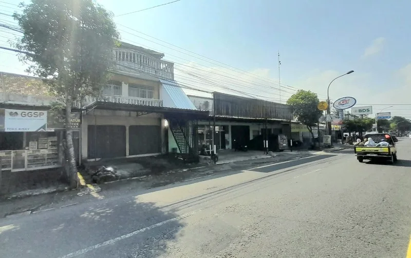 Disewakan Ruko 3 Lantai Jalan Magelang Sleman foto 2