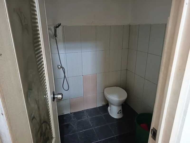 Disewakan Ruko Jalan Siliwangi Ringroad Barat Gamping Sleman foto 5