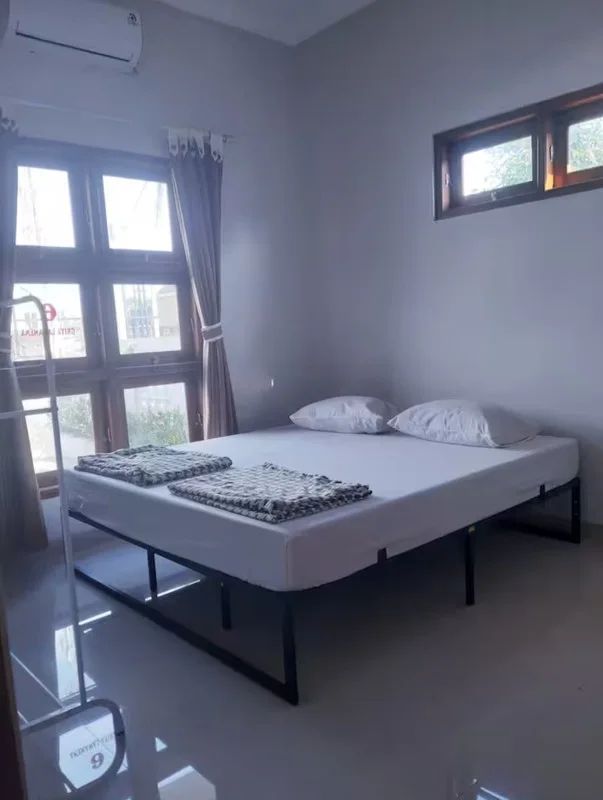 Disewakan Rumah Furnished Trihanggo Gamping Sleman Siap Huni foto 5