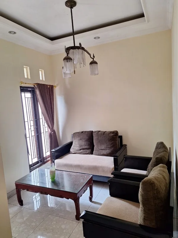 Disewakan Rumah Semi Furnished 4 Kamar di Babadan Baru, Depok foto 4
