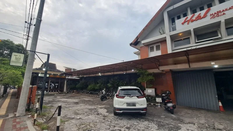 Hotel Strategis Dekat Malioboro dan Tugu Jogja foto 2