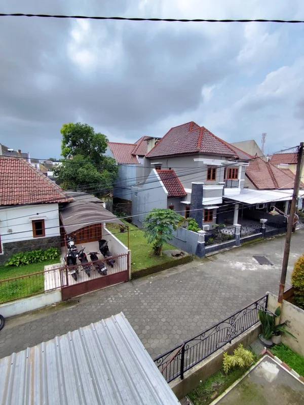 Rumah 2 Lantai Sardonoharjo Dekat Kampus UII foto 3