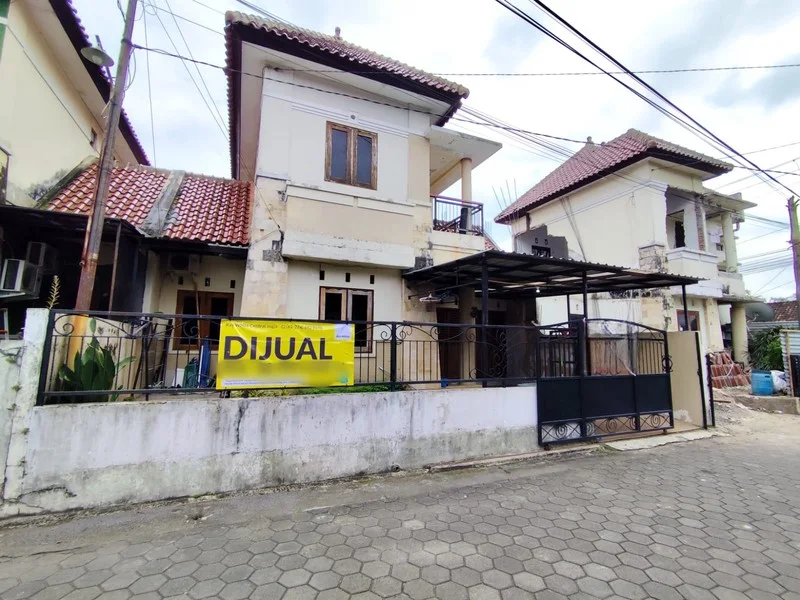 Rumah 2 Lantai Sardonoharjo Dekat Kampus UII foto 2