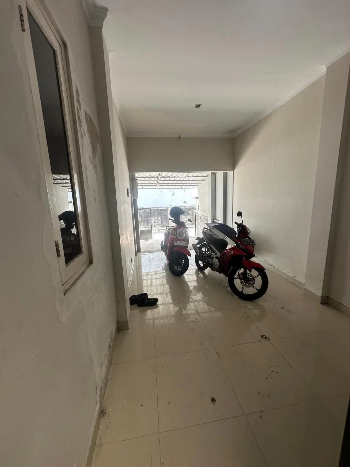 Rumah Mewah Full Furnished Citra Nirwana Sinduadi foto 4