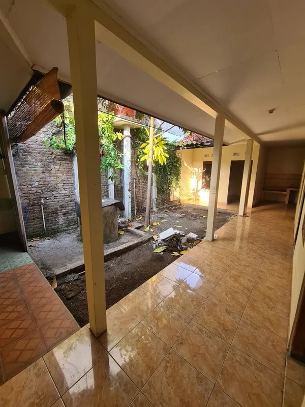 Sewa Rumah 5 Kamar Perum Pemda Seturan Indah foto 4