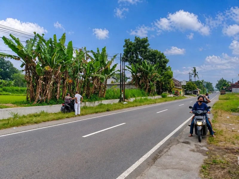 Tanah Tepi Jalan Raya Cangkringan Purwomartani foto 2
