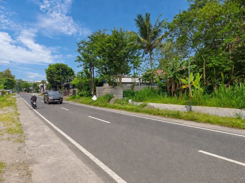 Tanah Tepi Jalan Raya Cangkringan Purwomartani foto 3