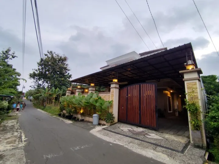 Villa Full Furnished Balecatur Gamping Sleman